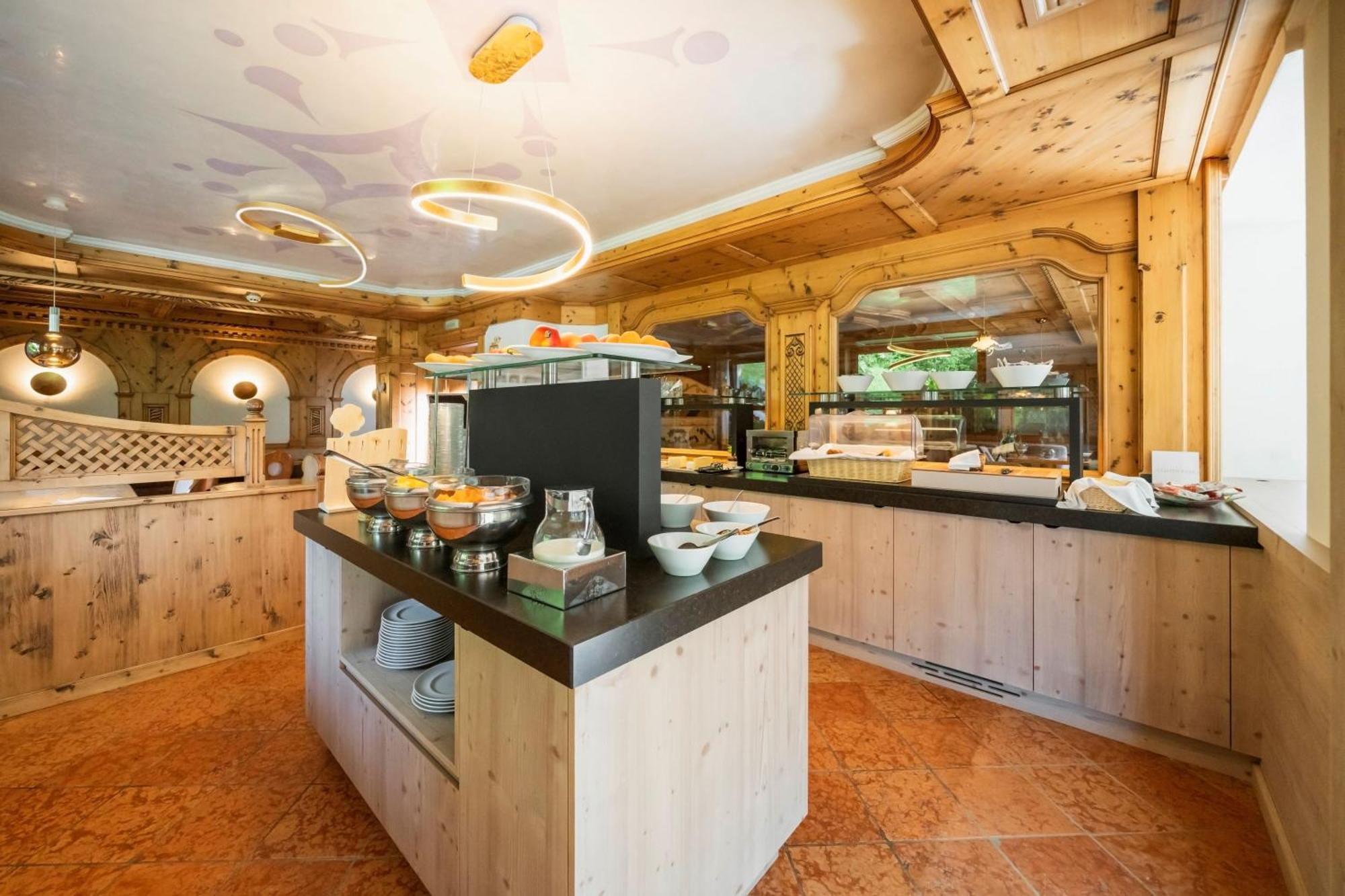 Hotel Foresta Moena Kültér fotó