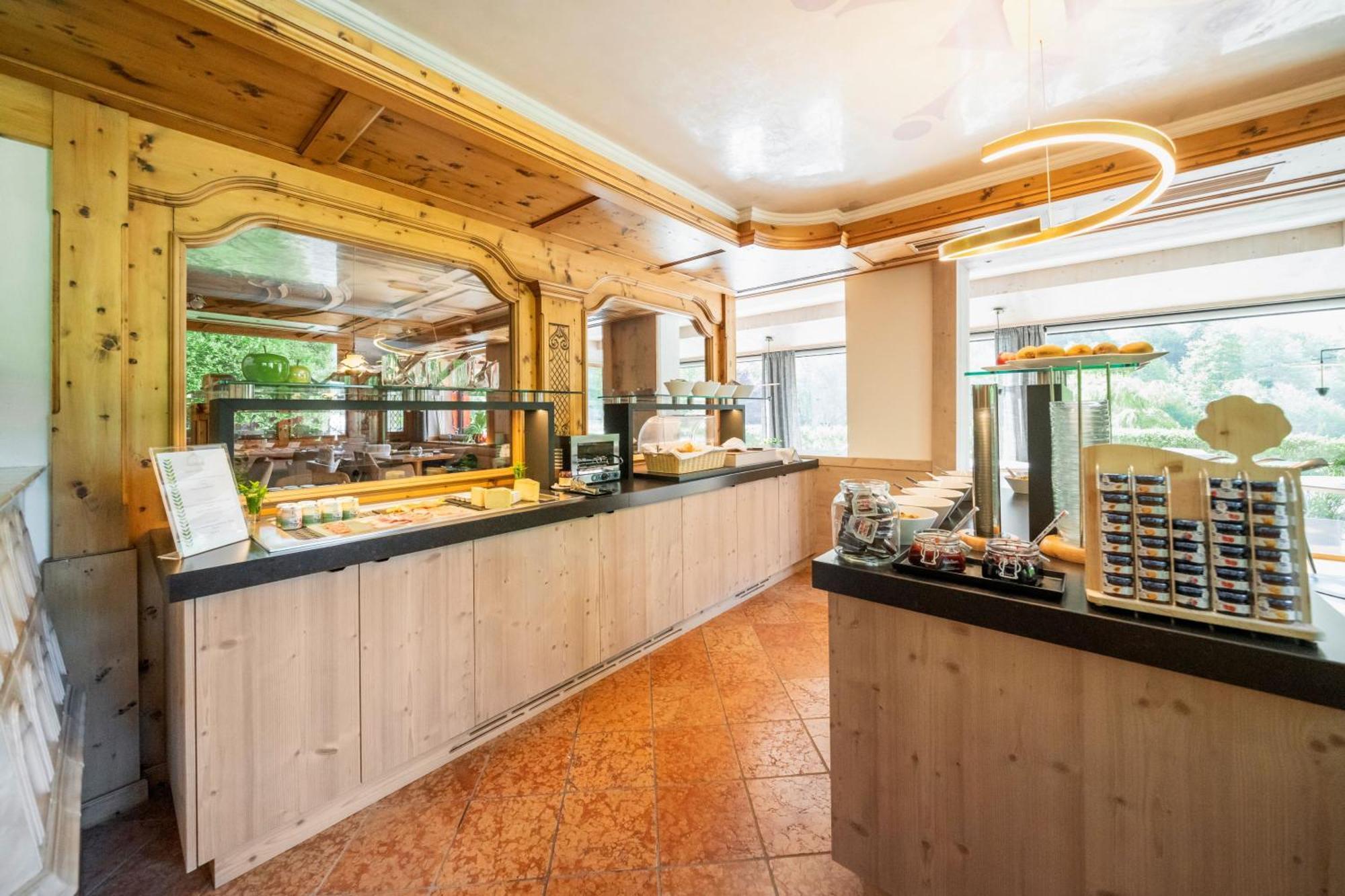 Hotel Foresta Moena Kültér fotó